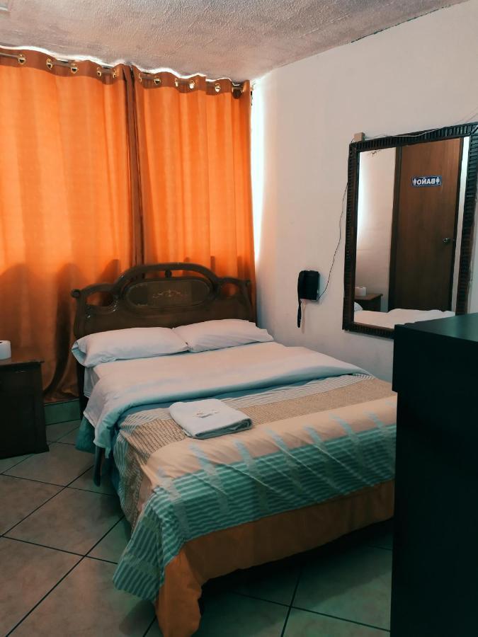 Hostal Ajavi Del Sur Quito Eksteriør billede